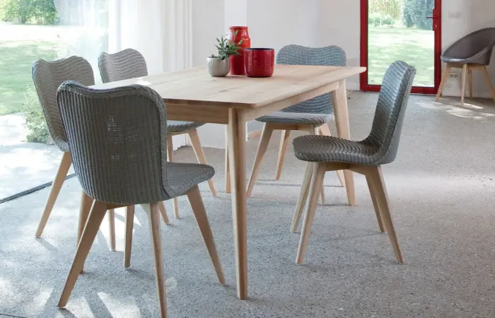lily dining chair oak base dan dining table