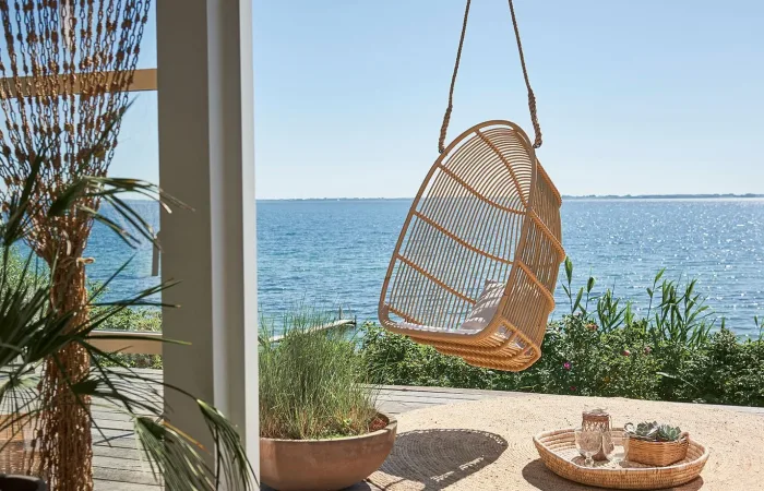 Renoir hanging chair exterior natural ls1